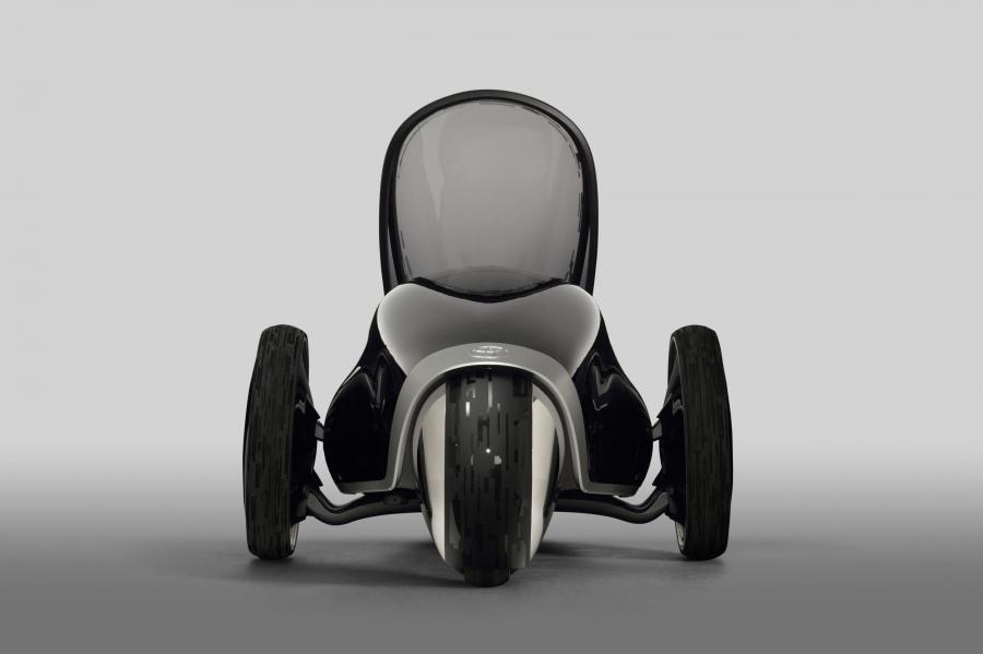  Toyota FV2 Concept 2013 года  (фото 5 из 26)